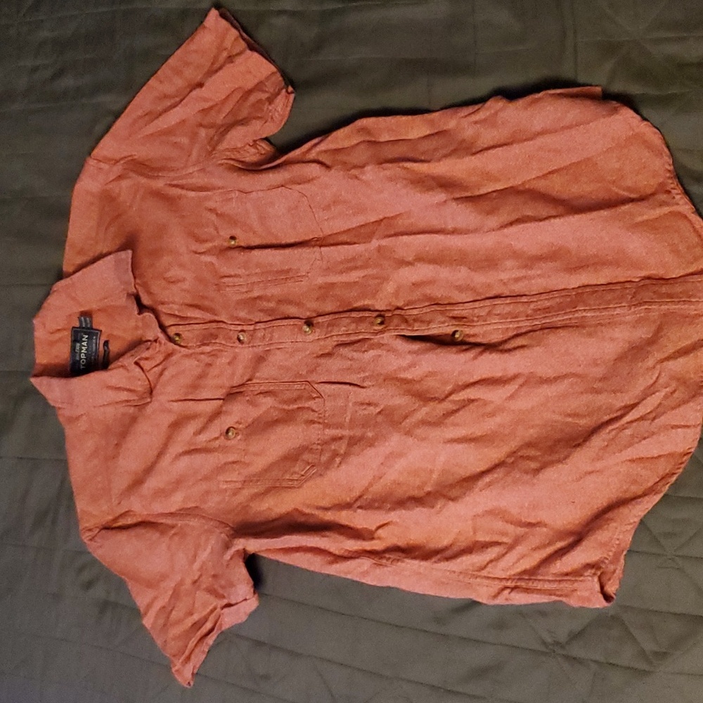 TOPMAN heather red classic fit s/s button up (M)